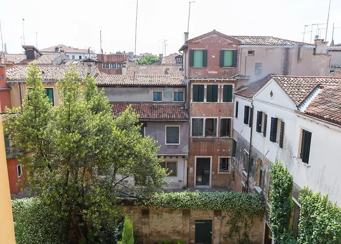 Ve.N.I.Ce Cera Casa Margherita